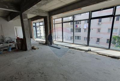 Spațiu comercial, de 91 mp, în Central - 9