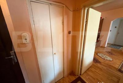 Apartament cu 2 camere semidecomandat, mobilat în Micro 4 - 8