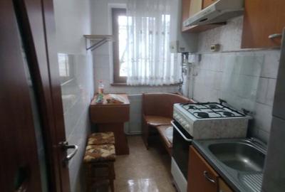 Inchiriez apartament cu 2 camere in Roman - 5