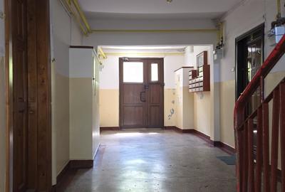 Apartament cu 3 camere semidecomandat, mobilat în Micro 17 - 4