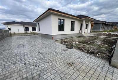 Casa individuala cu 5 ari teren, semifinisata, zona Aerodrom - 18