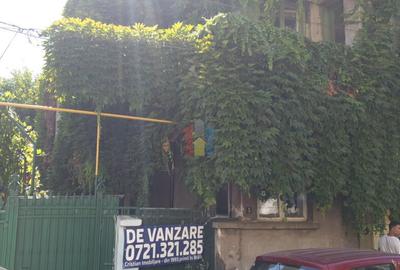 Casă cu 4 camere cu Teren 252 Mp în Central