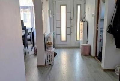 Casa P+M de vanzare in ?endreni 162 mp, teren 700... - 8