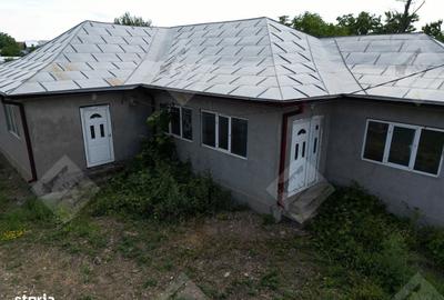 Casă cu 4 camere decomandat în Garoafa - 19