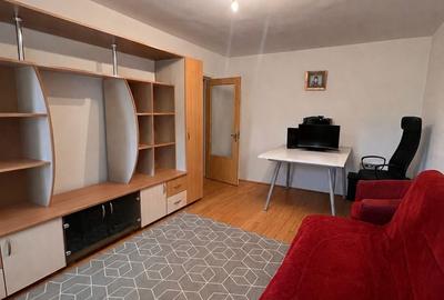 Apartament cu 3 camere decomandat în Gorjului - 1