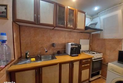 Apartament cu 4 camere decomandat în Republicii - 10