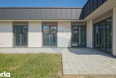 Casă cu 5 camere cu Teren 657 Mp în Florilor - 10