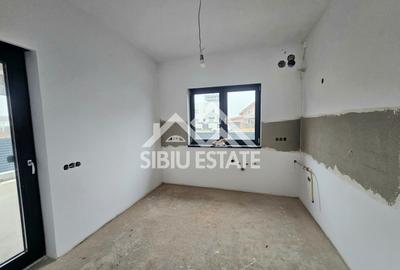 Casă individuală cu 4 camere cu Canalizare în Cristian - 6