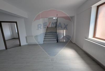 Casa / Vila cu 9 camere de vanzare in zona Ultracentral - 4