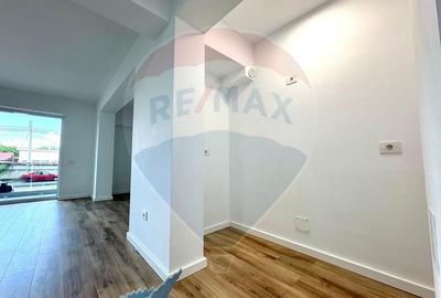 Apartament cu 2 camere decomandat în Central - 2