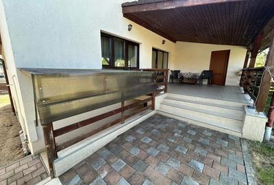 Casă cu Teren 400 Mp în Cetate