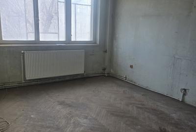 Apartament cu 3 camere semidecomandat în Hipodrom - 9