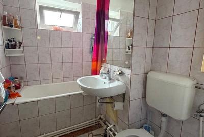 Apartament cu 4 camere, mobilat în Tomis I - 15