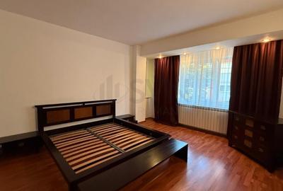 REV2004592 Ion Mihalache l Vila l 370 mp l 5 camere - 6