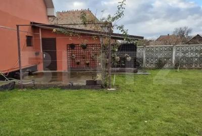 Casă cu 7 camere cu Teren 600 Mp în Chețani - 13