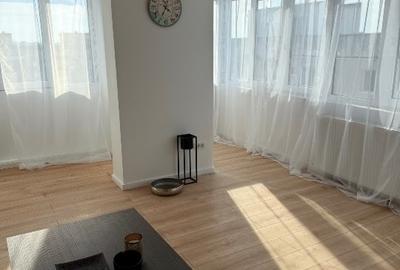 Garsonieră 41mp  renovată instalatii metrou piața Veteranilor călduroasă iarna - 2