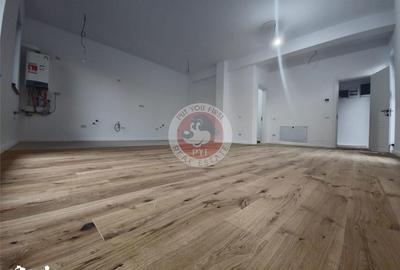 Casă cu 5 camere decomandat cu Teren 120 Mp în Bucureștii Noi