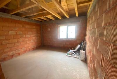 Casă individuală 3 camere plus tereasa zona sintesti - 10