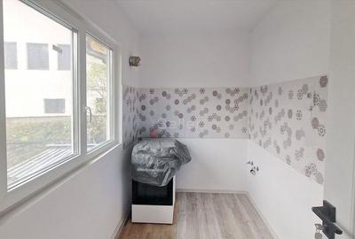 Aproape De Castelul Cantacuzino Aproape De Castelul Cantacuzino - 9