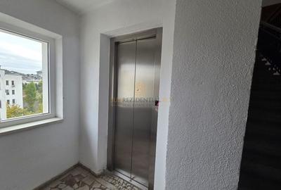 Apartament 3 camere decomandat, spatios, 5/8 -Bd.Unirii, Comision 0% - 22