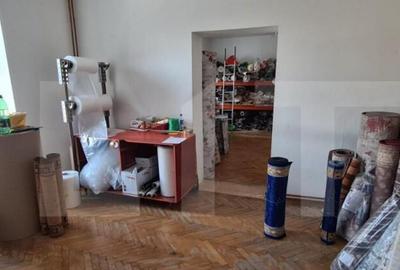 Spatiu comercial, casa veche si teren - 23