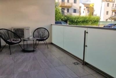 Apartament cu 2 camere decomandat, mobilat în Dumbrăvița - 2