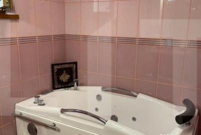 Casă cu 5 camere cu Teren 800 Mp în Central - 1