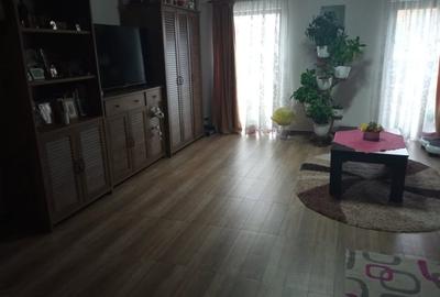 Casă cu 6 camere cu Teren 808 Mp în Moșnița Nouă - 3