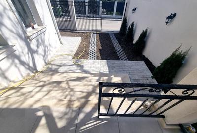 Casă cu 4 camere cu Canalizare în Central - 26