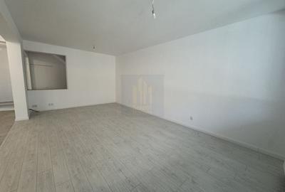 Apartament cu 5 camere decomandat în Crângași - 4