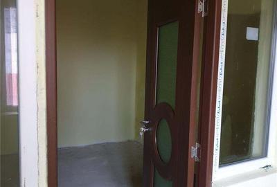Casă cu 4 camere în Gura Ocniței - 3