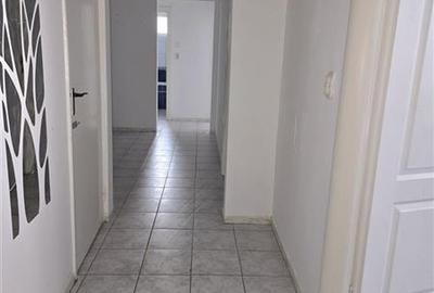 Apartament cu 3 camere decomandat în Dristor - 5