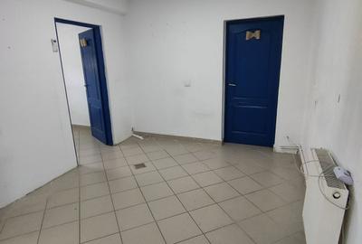 Spațiu comercial, de 65 mp, în Exterior Vest - 2