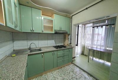 Apartament cu 3 camere decomandat în Bârzești - 1