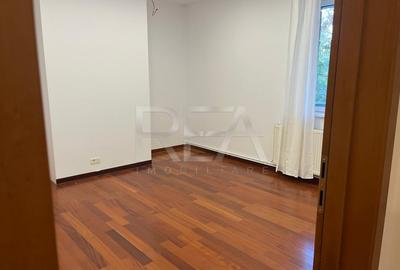 Apartament 4 camere  Resedinta - 11