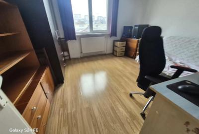 Apartamemnt 3 camere zona darmanesti - 1