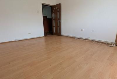 Apartament cu 2 camere decomandat în Central - 6