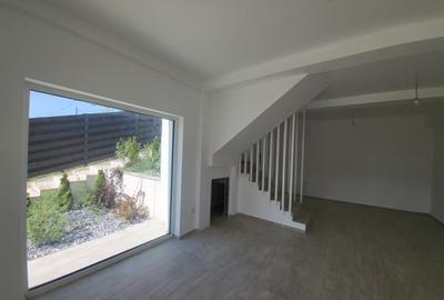 Casa cu 4 camere Finalizata Mutare Imediata Hlincea Aproape - 3