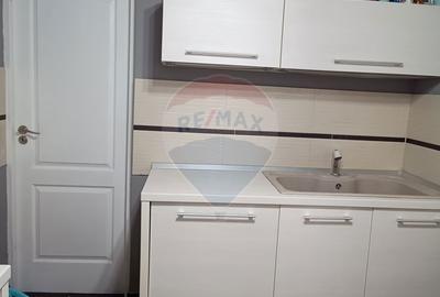 Apartament cu 2 camere, mobilat în Central - 4