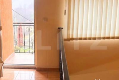 Casă cu 7 camere cu Teren 1520 Mp în Central - 9