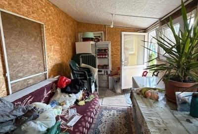 Casă cu 2 camere în Central