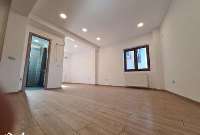 Casă cu Canalizare în Centrul Civic - 12