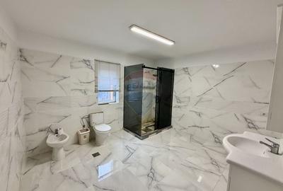 Casă individuală cu 8 camere cu Canalizare în Vulturu - 5