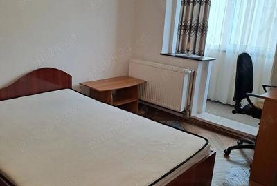 Apartament cu 2 camere semidecomandat în Aradului