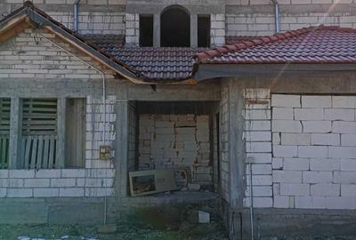 Casă cu 4 camere în Central - 8