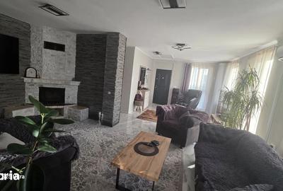 Casă cu 4 camere cu Teren 600 Mp în Bucium - 1