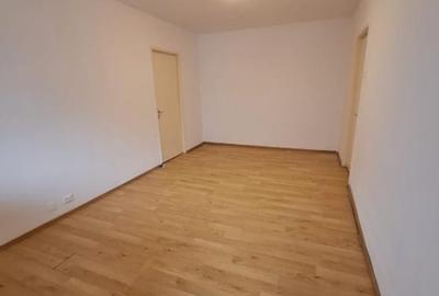 Apartament cu 2 camere semidecomandat, mobilat în Dristor