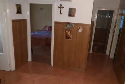 Apartament cu 4 camere decomandat în Central - 1
