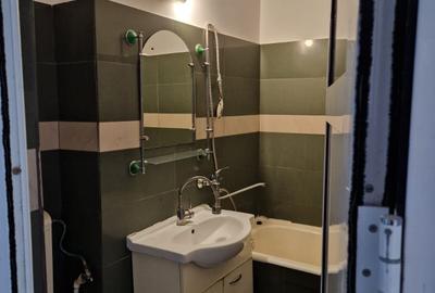 Garsonieră decomandată în Valea Lupului