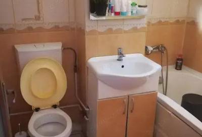 Ofer spre vanzare apartament 2 camere in zona Eroii Revolutiei - 1